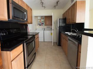 7453 SW 82nd St #101, Miami, FL 33143