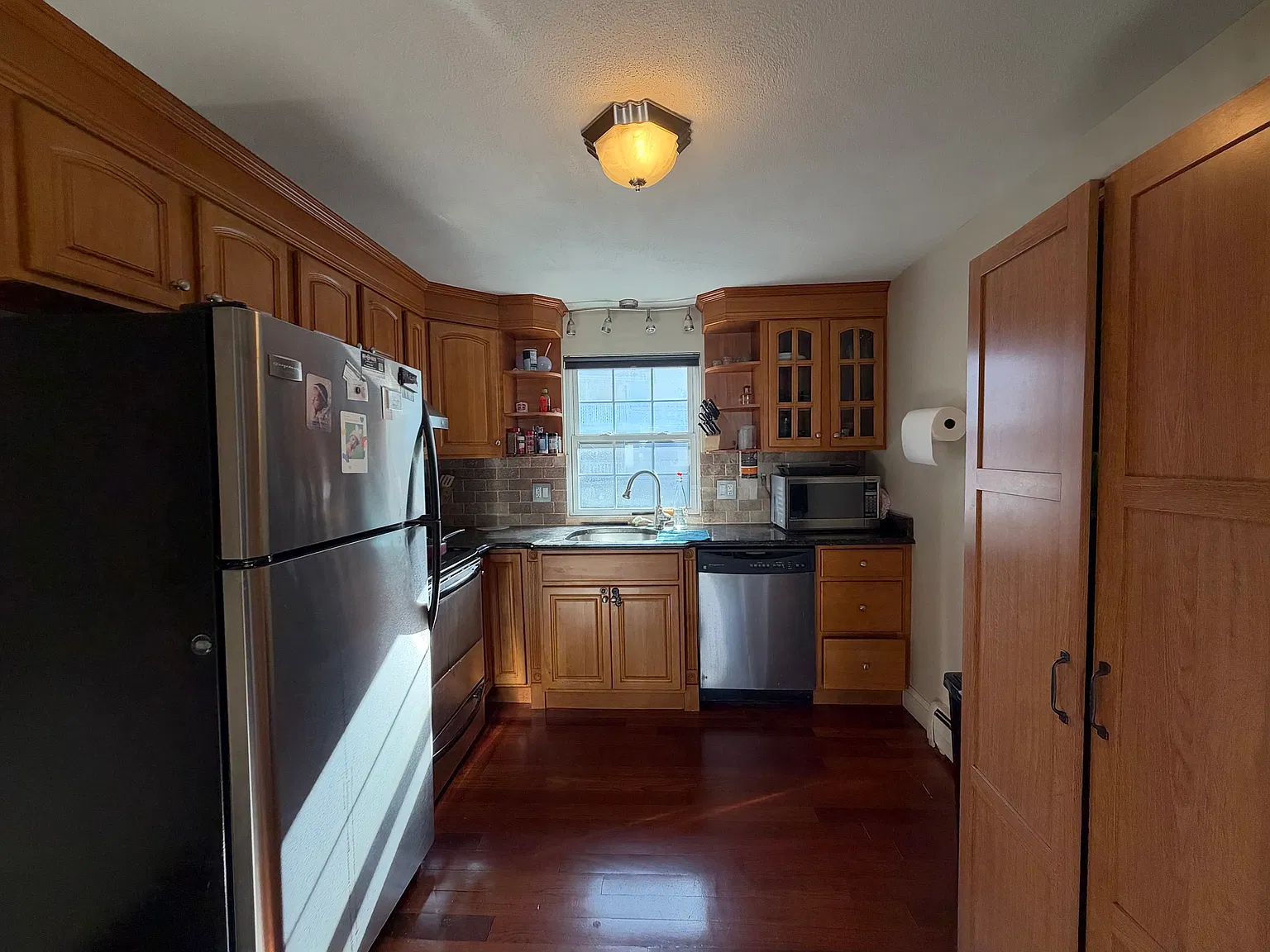 2 bed, 762 sqft, $2,500 — Photo 4