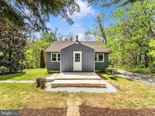 20930 Big Woods Rd, Dickerson, MD 20842