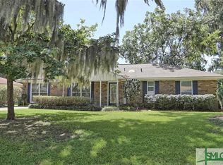 614 Leaning Oaks Dr, Savannah, GA 31410
