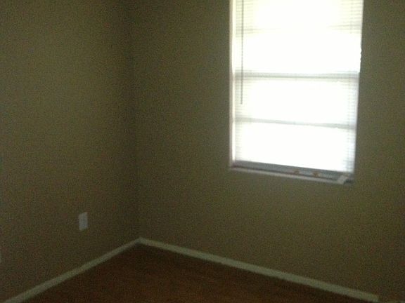 5th image of 5447 Emerald Dr