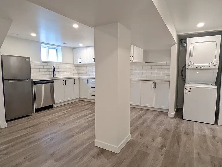 1 Admiral Rd — Photo 18