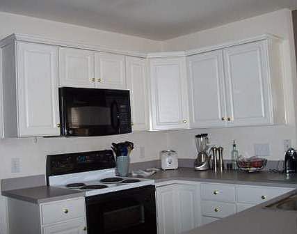 3rd image of 2822 Black Walnut Ln