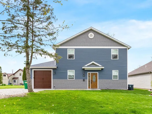 9821 N Marine Key Dr, Syracuse, IN 46567