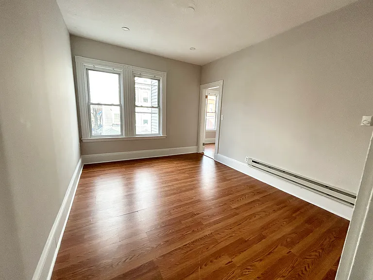 78 Hillside St #2L — Photo 6