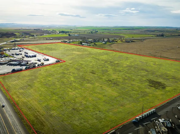 Highway 207, Hermiston, OR 97838