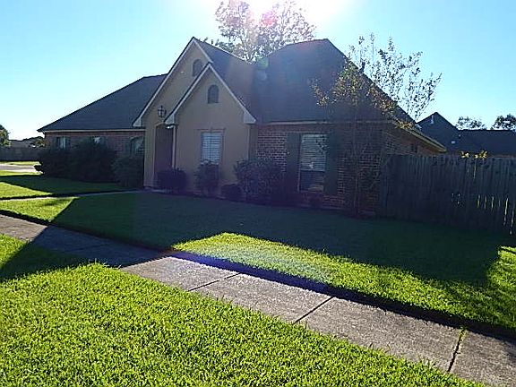 3rd image of 6751 Sandy Creek Ln