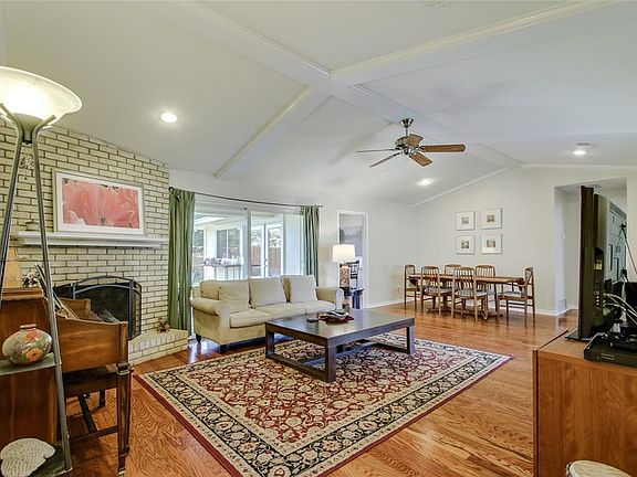 5th image of 13118 Glenside Dr
