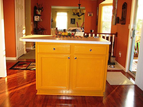 2010 Kitchen Island