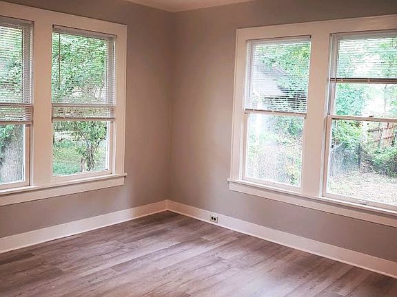 4th image of 122 Robinson Pl #124