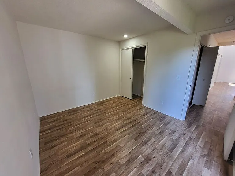 3333 E 113th Ter #B — Photo 13