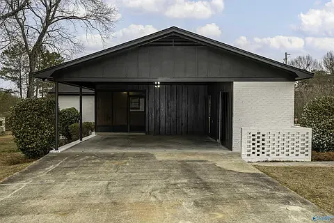 106 Stacy Ln — Photo 3