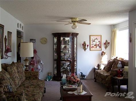 Living Room (Small)