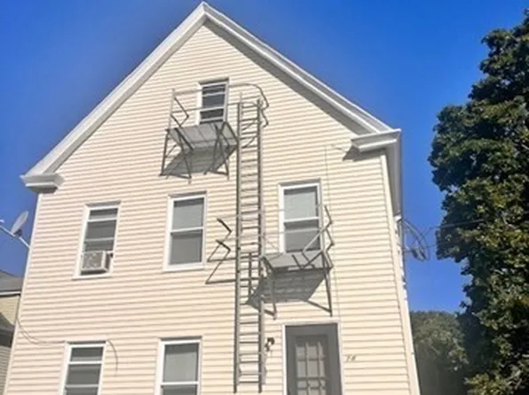 14 Wilbur St, Taunton, MA 02780