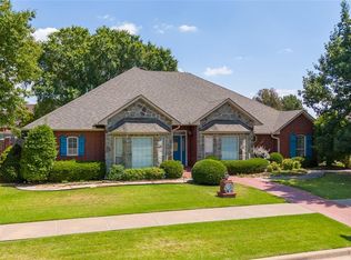 1318 Sycamore St, Weatherford, OK 73096