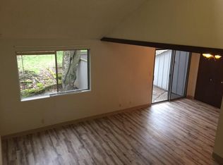 2113 Hawkins Ln, Eugene, OR 97405