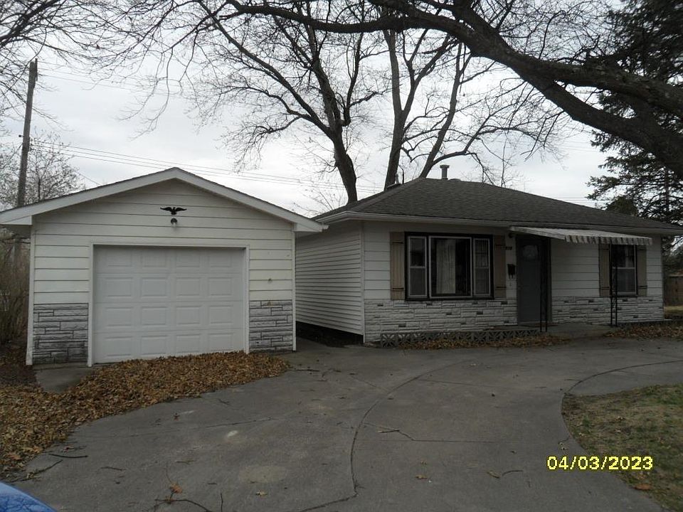 819 12th Ave, Nebraska City, NE 68410 Zillow