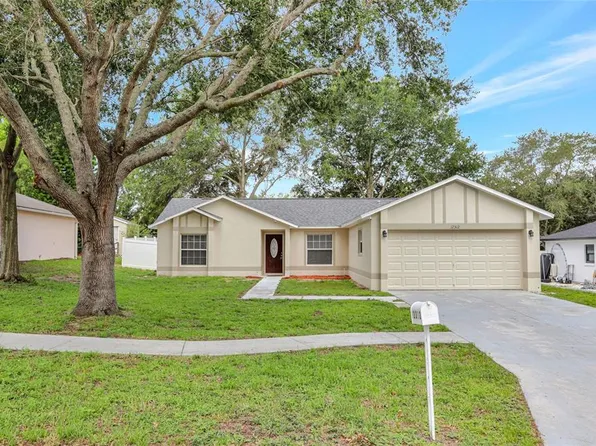 12312 Woodglen Cir, Clermont, FL 34711