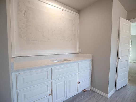 3rd image of 12500 Velvet Ash Ave