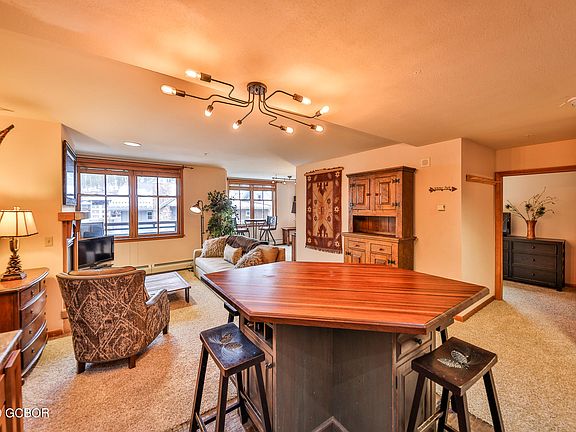 3rd image of 401 Nystrom Ln #1400