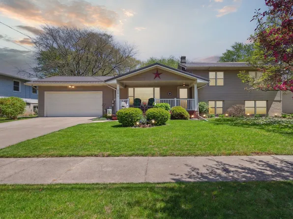 218 Fleming Dr, Alma, MI 48801