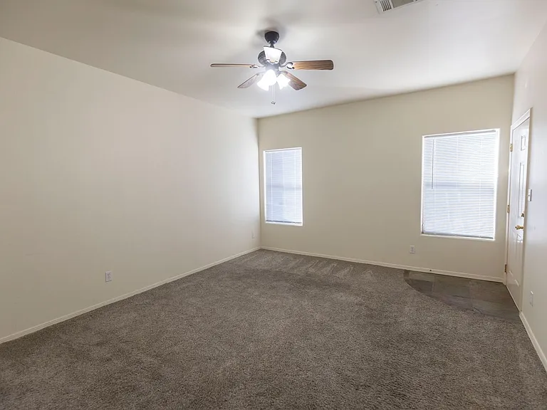 1635 Spruce Ave — Photo 22