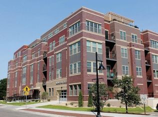 7710 Terrace Ave APT 306, Middleton, WI 53562