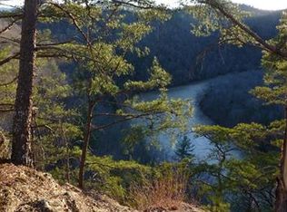 000 Paint Rock Rd, Hot Springs, NC 28743