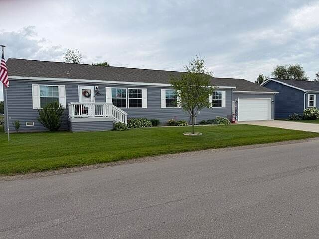 1st image of 3688 Hollyfield Dr