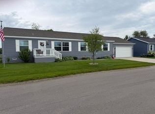 3688 Hollyfield Dr, Cedar Springs, MI 49319