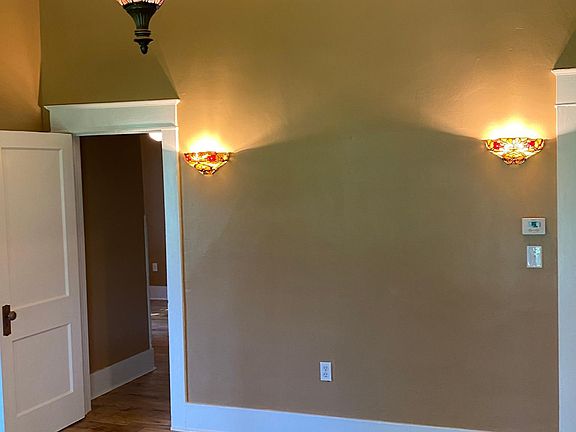 Dining room--Notice the high ceilings in every room.