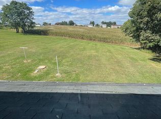 2241 Brownstone Ln, Spring grove, PA 17362