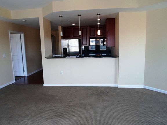5th image of 975 Lincoln St APT 10f