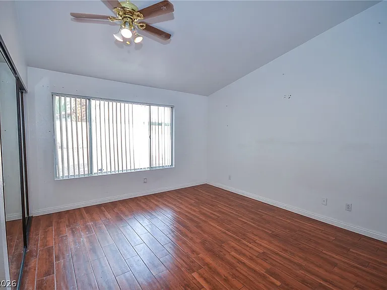 6762 Shelter Ln — Photo 16