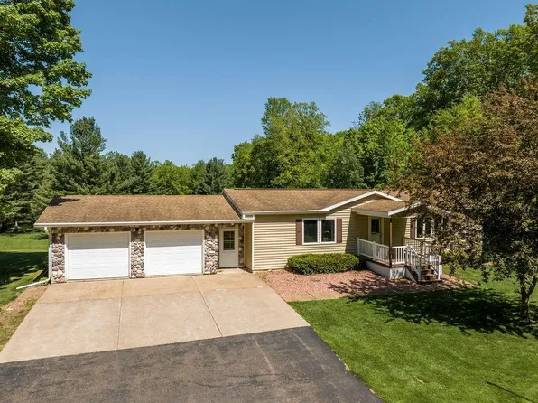 9530 West Offers Lake Road, Barronett, WI 54813
