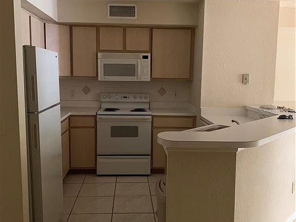 4th image of 826 Camargo 205 Way