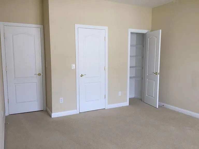 605 Mannington Pl — Photo 16