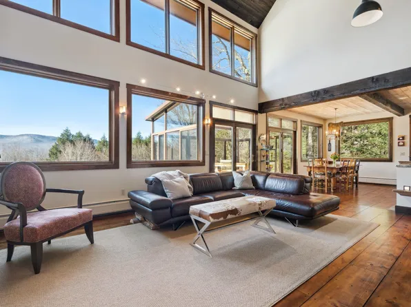 1043 Robinson Springs Road, Stowe, VT 05672