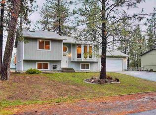 128 E Wynot Dr, Nine Mile Falls, WA 99026