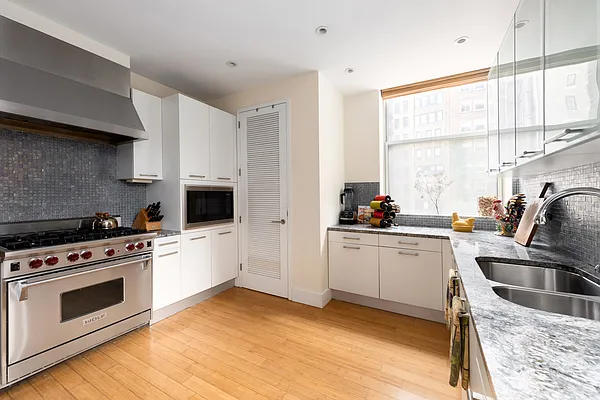 Sold by Corcoran | media 4