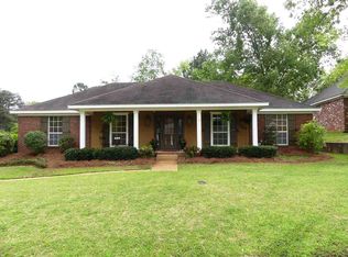 305 Autumn Crest Dr, Ridgeland, MS 39157