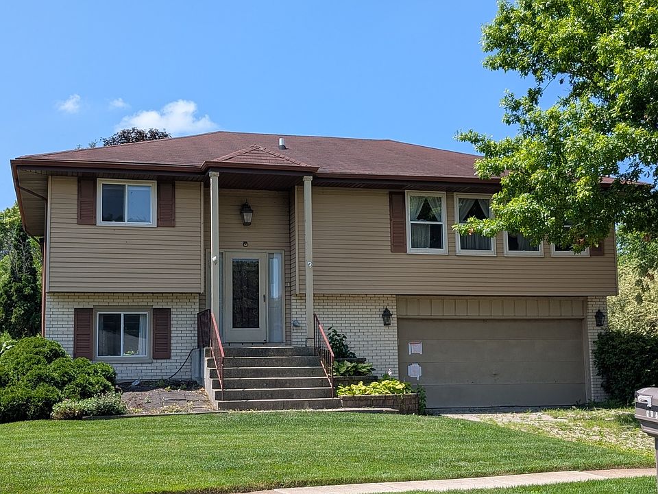 1st image of 319 Joseph St