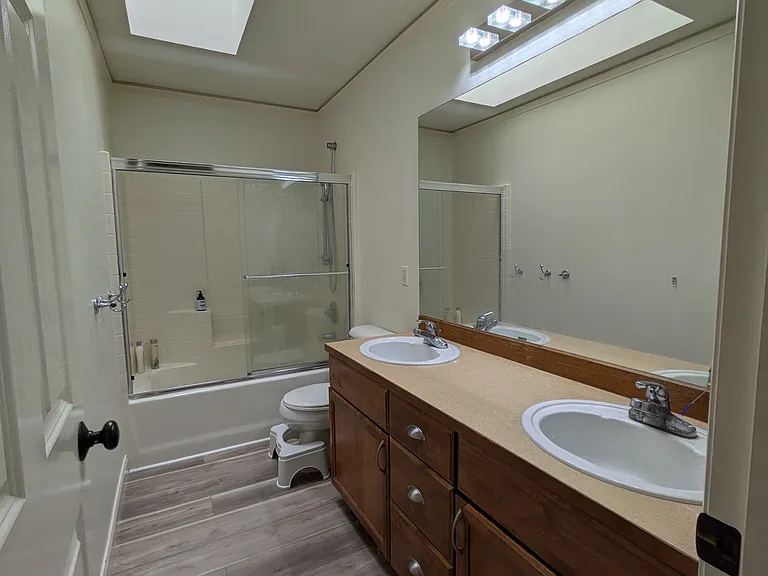 Upstairs bathroom