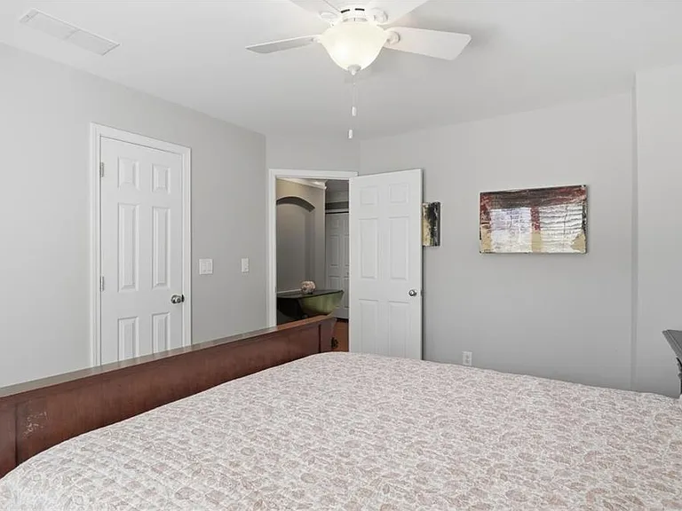 1737 Kinsmon Cv — Photo 35