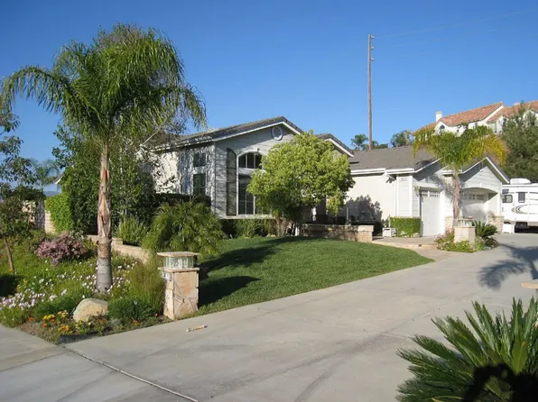 646 Muirfield Ave, Simi Valley, CA 93065