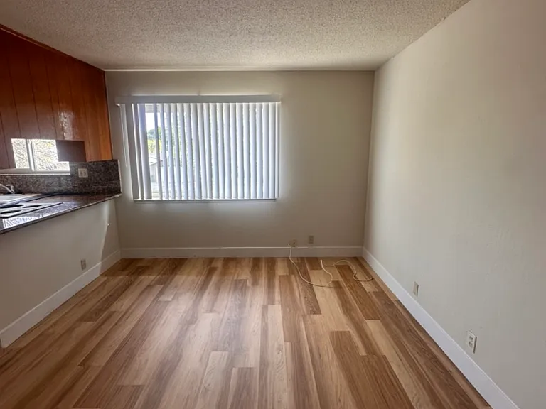 1883 Cody Way #6 — Photo 6