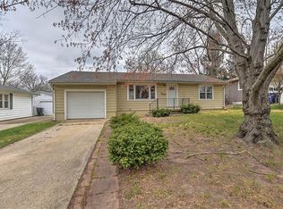 2270 Yorkshire Dr, Decatur, IL 62526