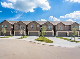 4829 Oak Creek Dr, Sachse, TX 75048