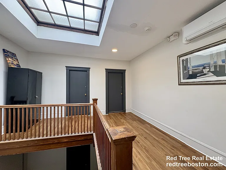 914 Beacon St #4 — Photo 16