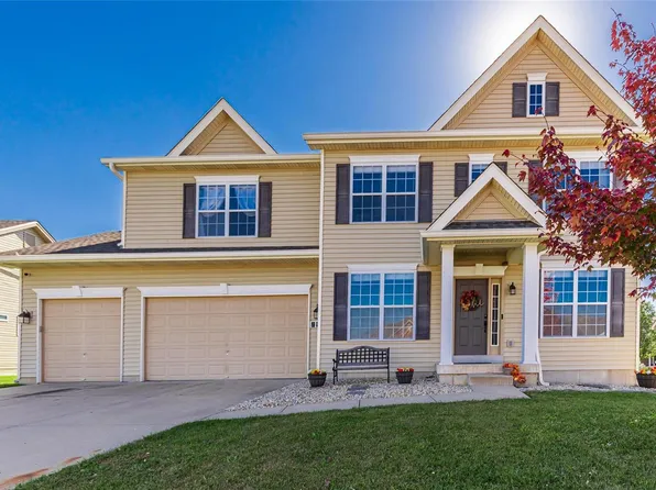 704 Chancellorsville Dr, Wentzville, MO 63385